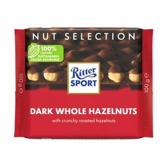 لوح شوكولاتة ريتر سبورت الداكنة المختارة باللوز المحمص الكامل.